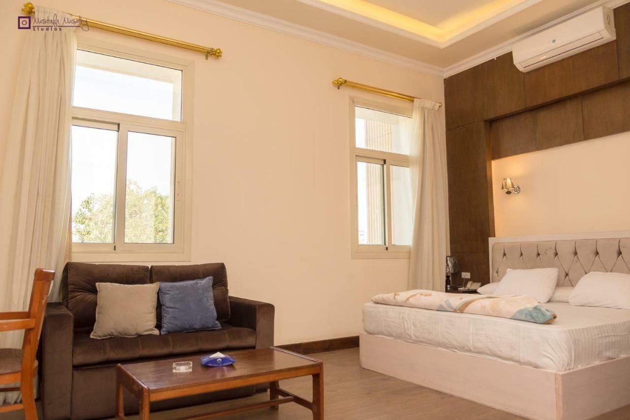 Ultra Loaloa Nile Maadi Hotel Kairo Exterior foto